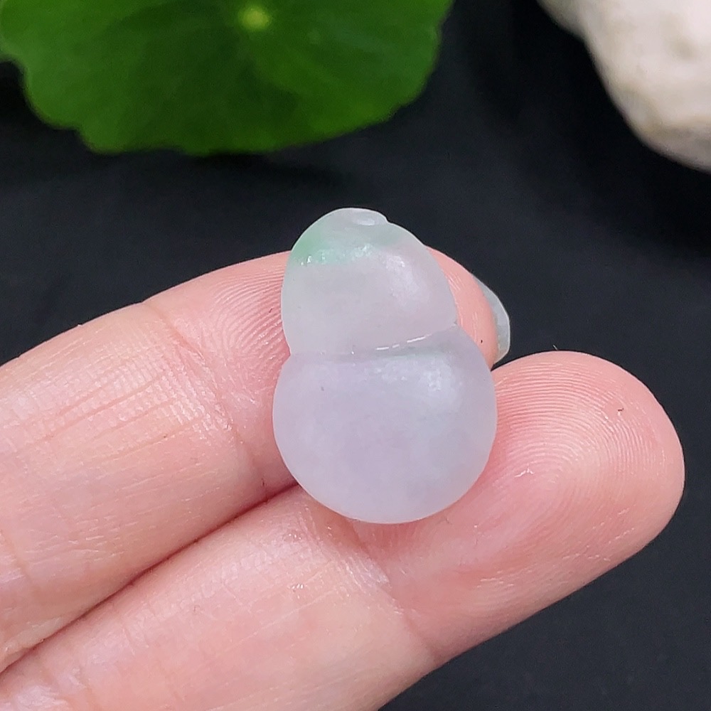 F34981814 Jadeite Gourd Pendant Rough Piece Total Weight About 2.7g