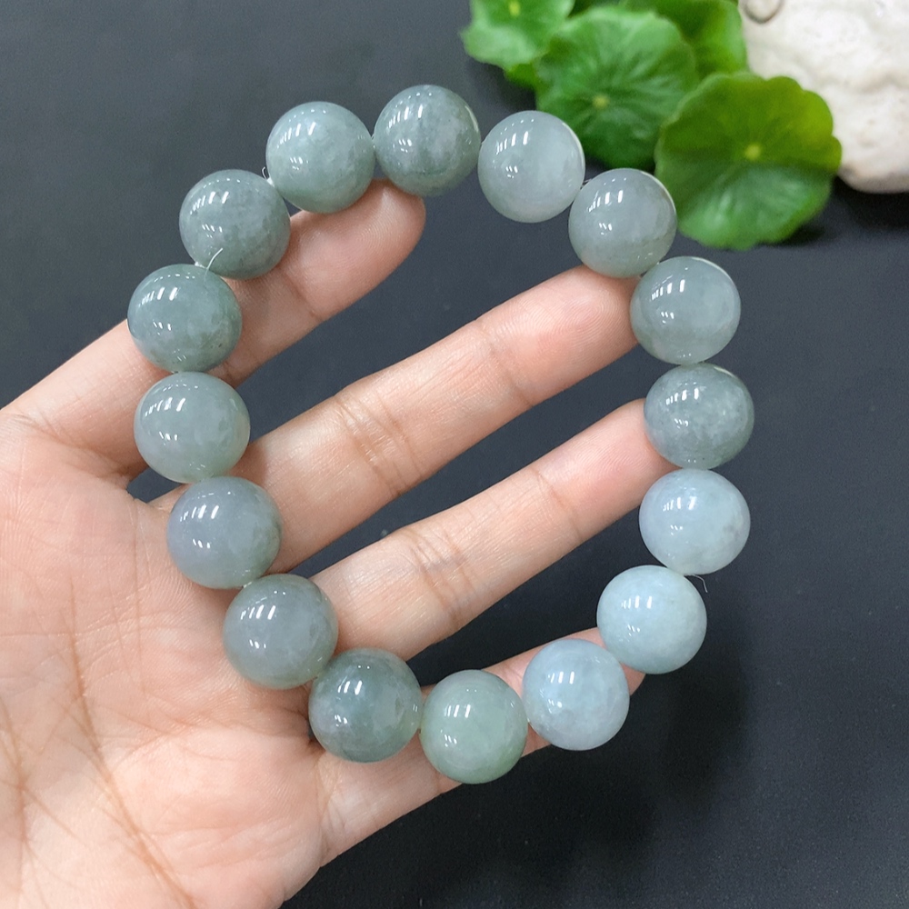 F18959394 Jadeite Bracelet Approx. 13.6mm Beads