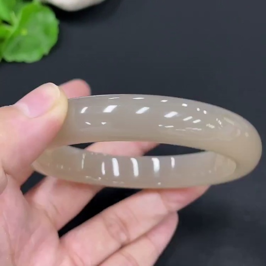 H28246498 Hetian Jade Round Bracelet Size 60.4 Total Weight Approx. 53.6g