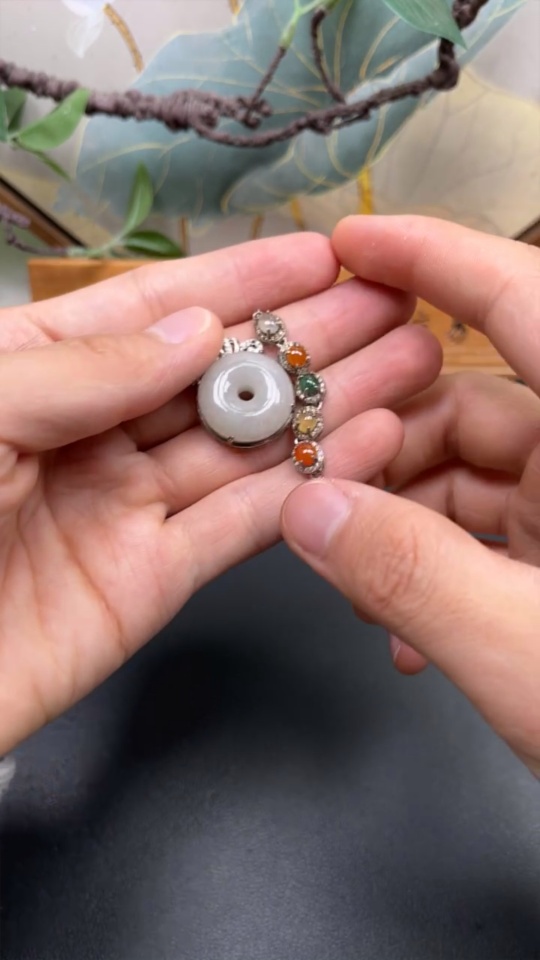 F35077944 Jadeite Safety Buckle + Cabochon Inlaid Bracelet Sell as a Lot Non-Gold Inlaid