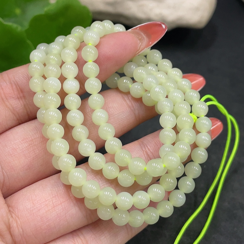 H34016224 Hetian Jade Bead Necklace Approx. 4.8mm Total Weight Approx. 22.5g