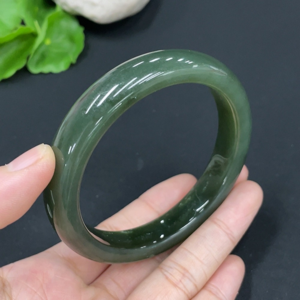 H28286051 Hetian Jade Round Bracelet, Inner Diameter 59.1, Total Weight Approx. 56.2g
