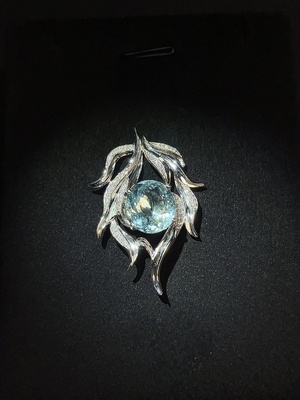 C33920341 Aquamarine Pendant Non-Diamond 36% Gold Content Total Weight Approx. 5.66g