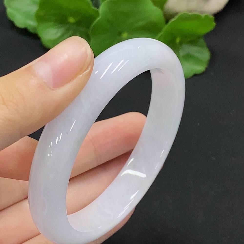 F33927565 Jadeite Round Bangle Size 56.1 Total Weight Approx. 48.47g