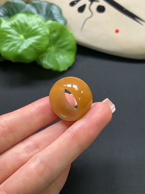 H41917284 和田玉戒圈 圈口12 总重约7.1g