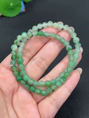 H40748767 非洲翠(独龙玉)手串 卡6.1mm左右 货品总重约18.9g