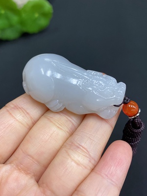 H29406229 Hetian Jade Pendant Pi Xiu Total Weight (with rope) 29.5g