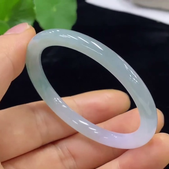 F34975297 Jadeite Round Bangle Size 45 Total Weight Approx. 14.63g