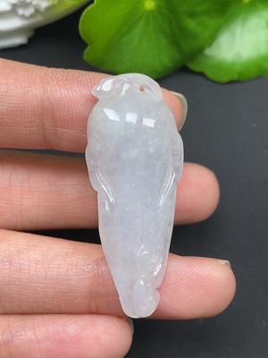 F46581096 翡翠挂件 总重约6.76g