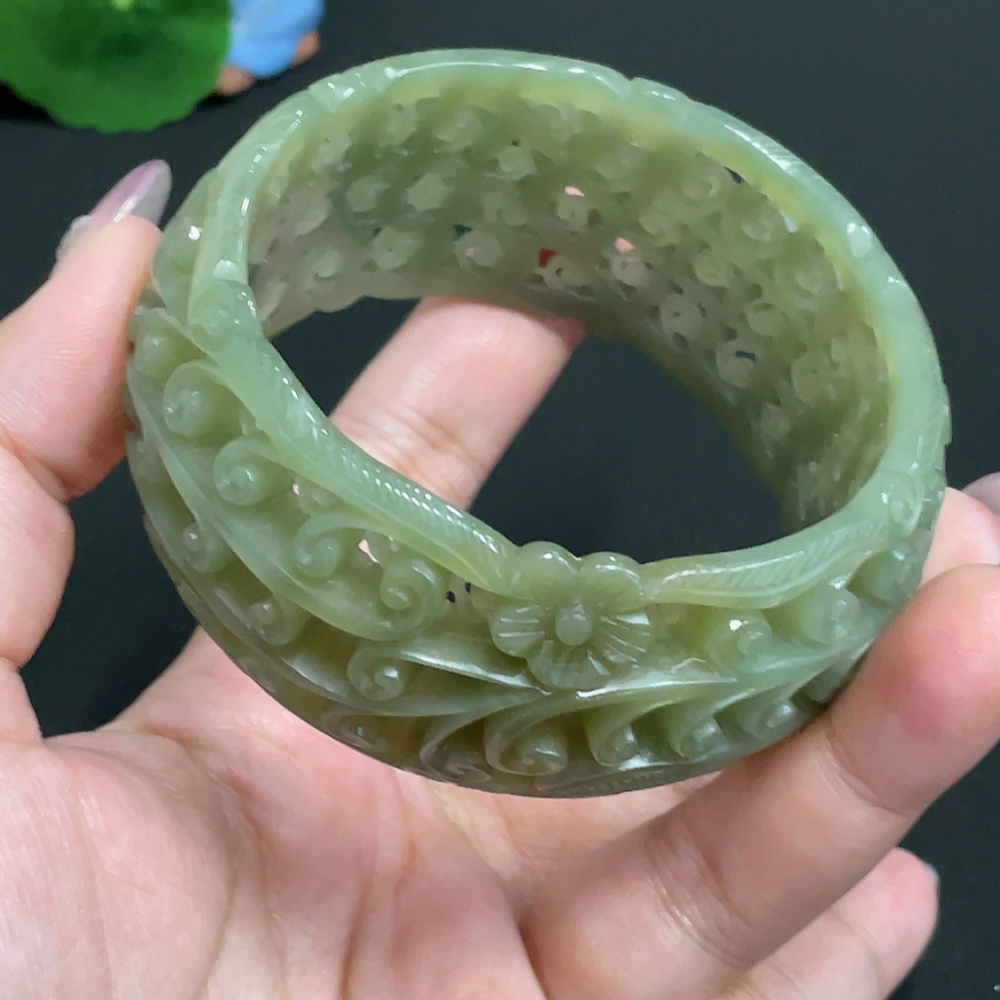 H33881932 Hetian Jade Carved Flower Bracelet Size 63.2 Total Weight Approx. 89.6g