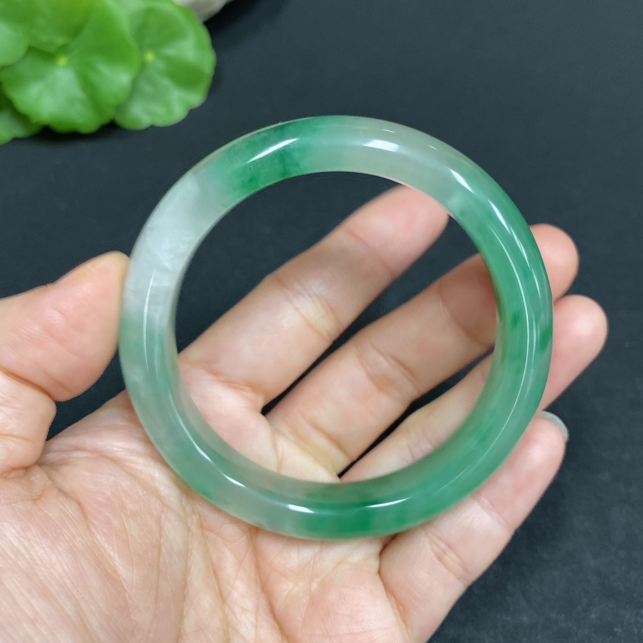 H33845713 African Emerald (Dulong Jade) Round Bracelet