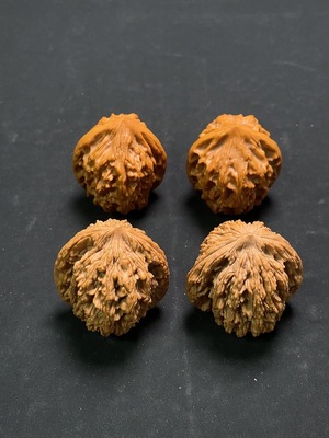 W34993274 Walnuts Sell as a Lot