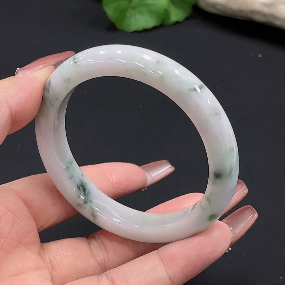 F27148501 Emerald round bracelet