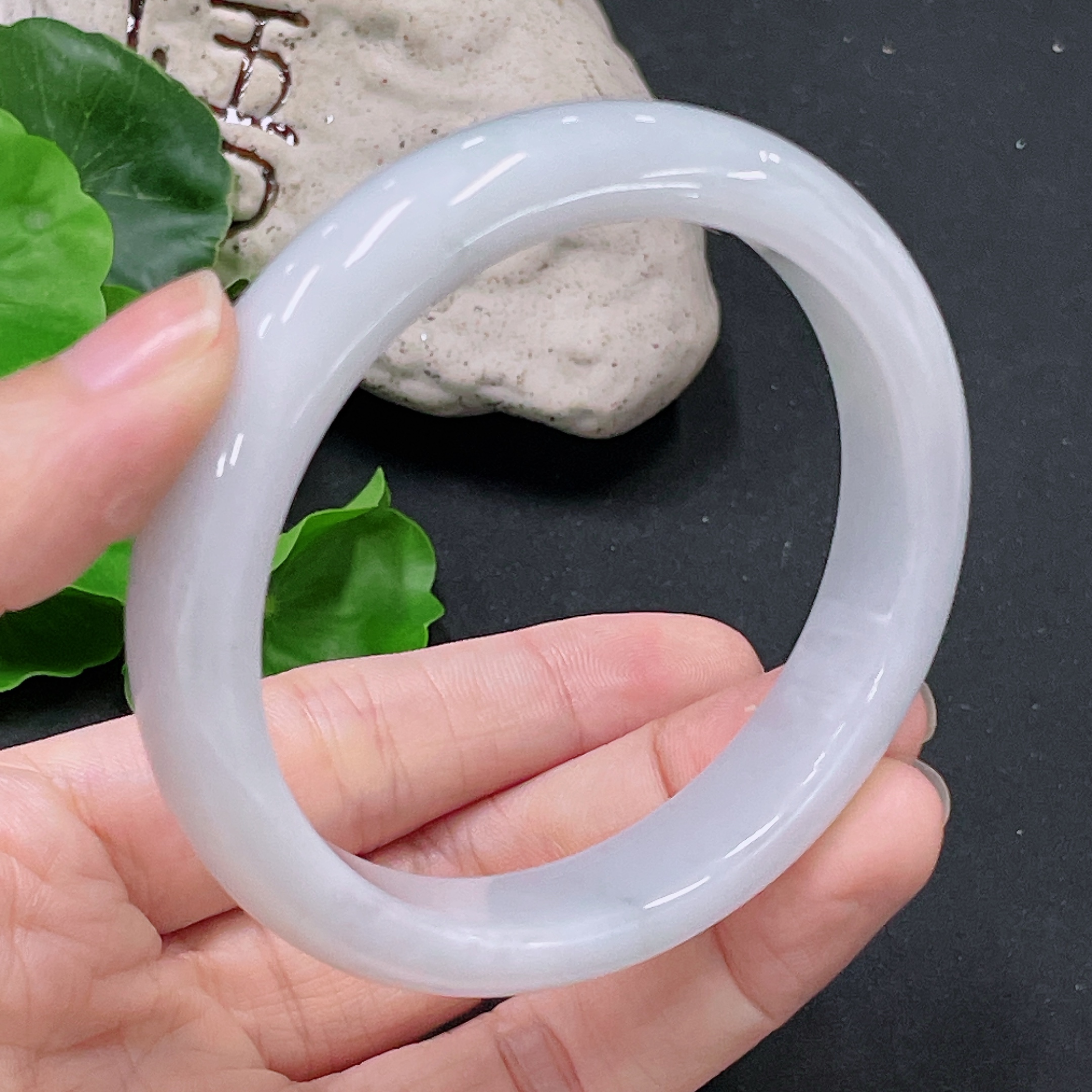 F33919949 Jadeite Round Bangle, Total Weight Approx. 61.29g, Size 59.7