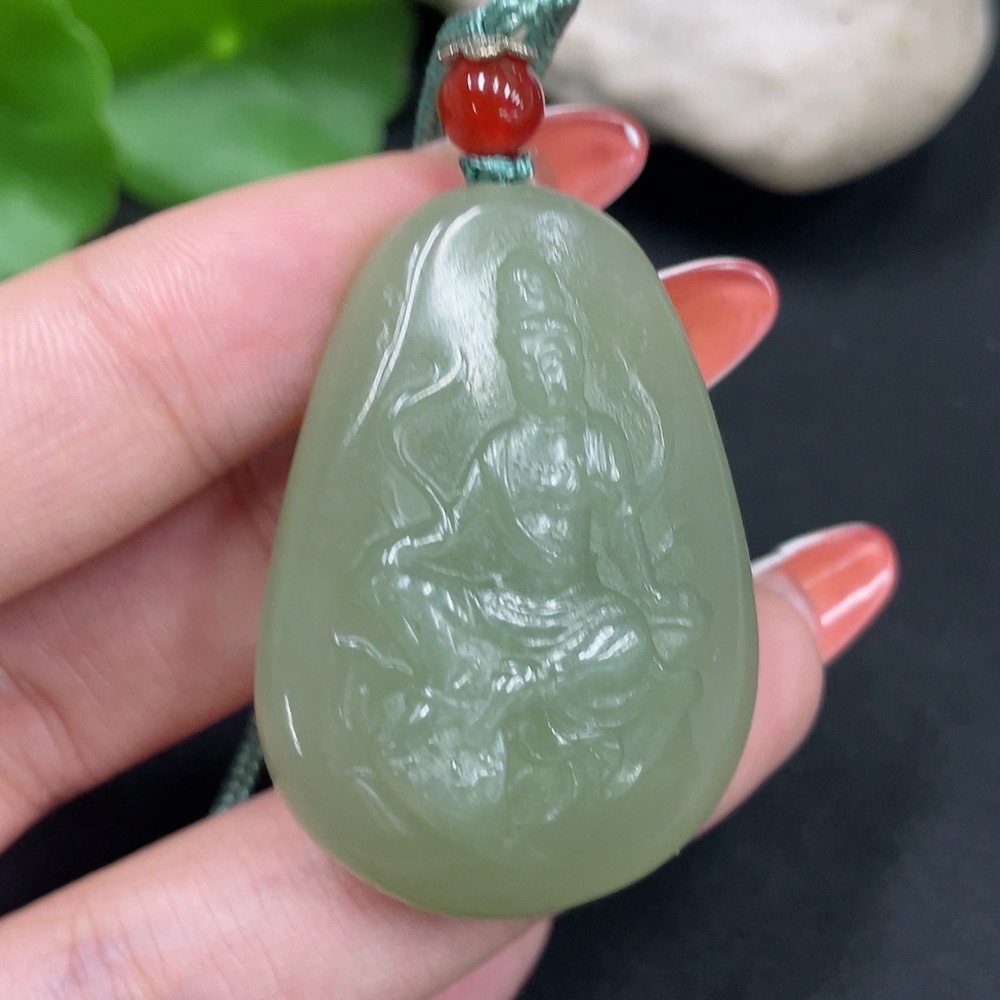 H34061851 Hetian Jade Pendant Guanyin Total Weight (with rope) 22.2g