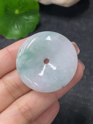 F34041938 Jadeite Pendant Peace Button Total Weight Approximately 11.8g
