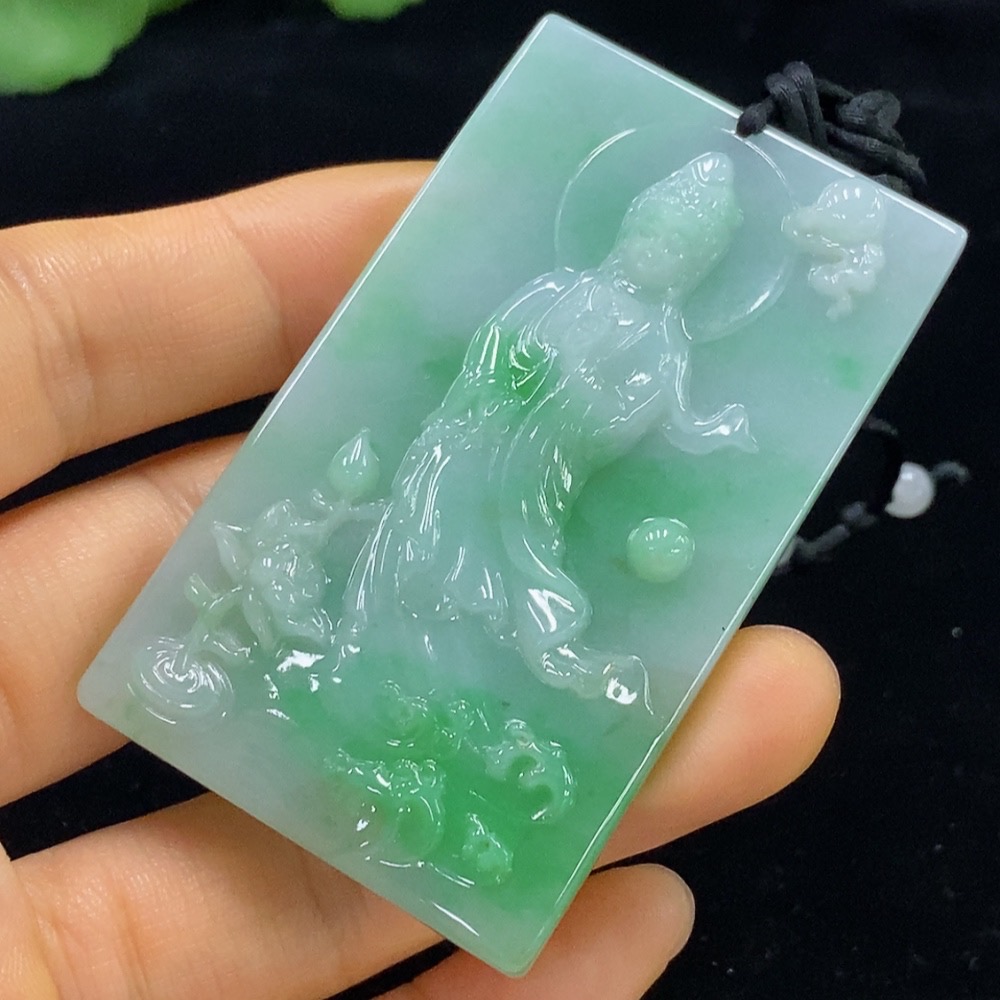 F34025470 Jadeite Guanyin Pendant Total Weight Approx. 40.59g (Including Rope Weight)