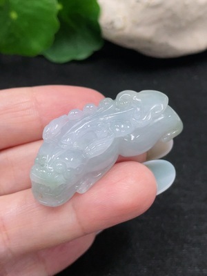 F33899499 翡翠貔貅挂件 货品总重约15.8克
