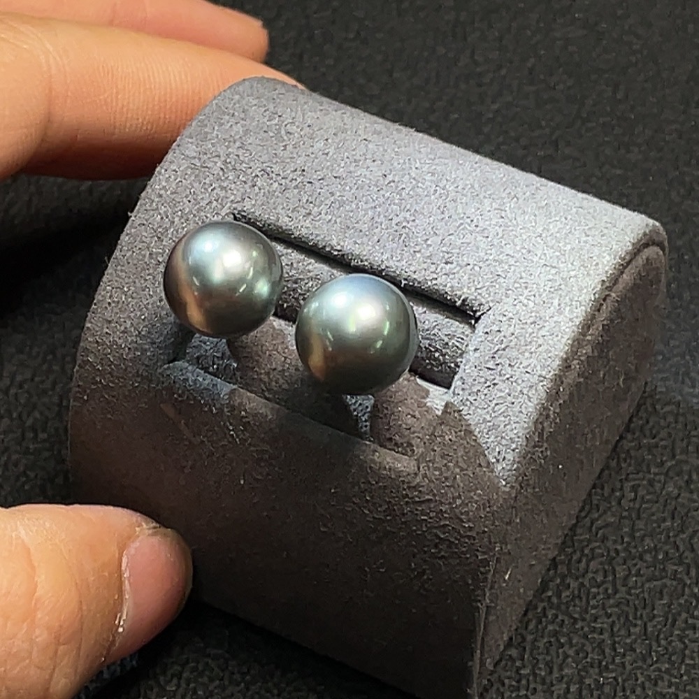 C24711468 Seawater pearl ear studs, non-gold setting, approx. 10mm, total weight about 3.41g, color origin undetermined