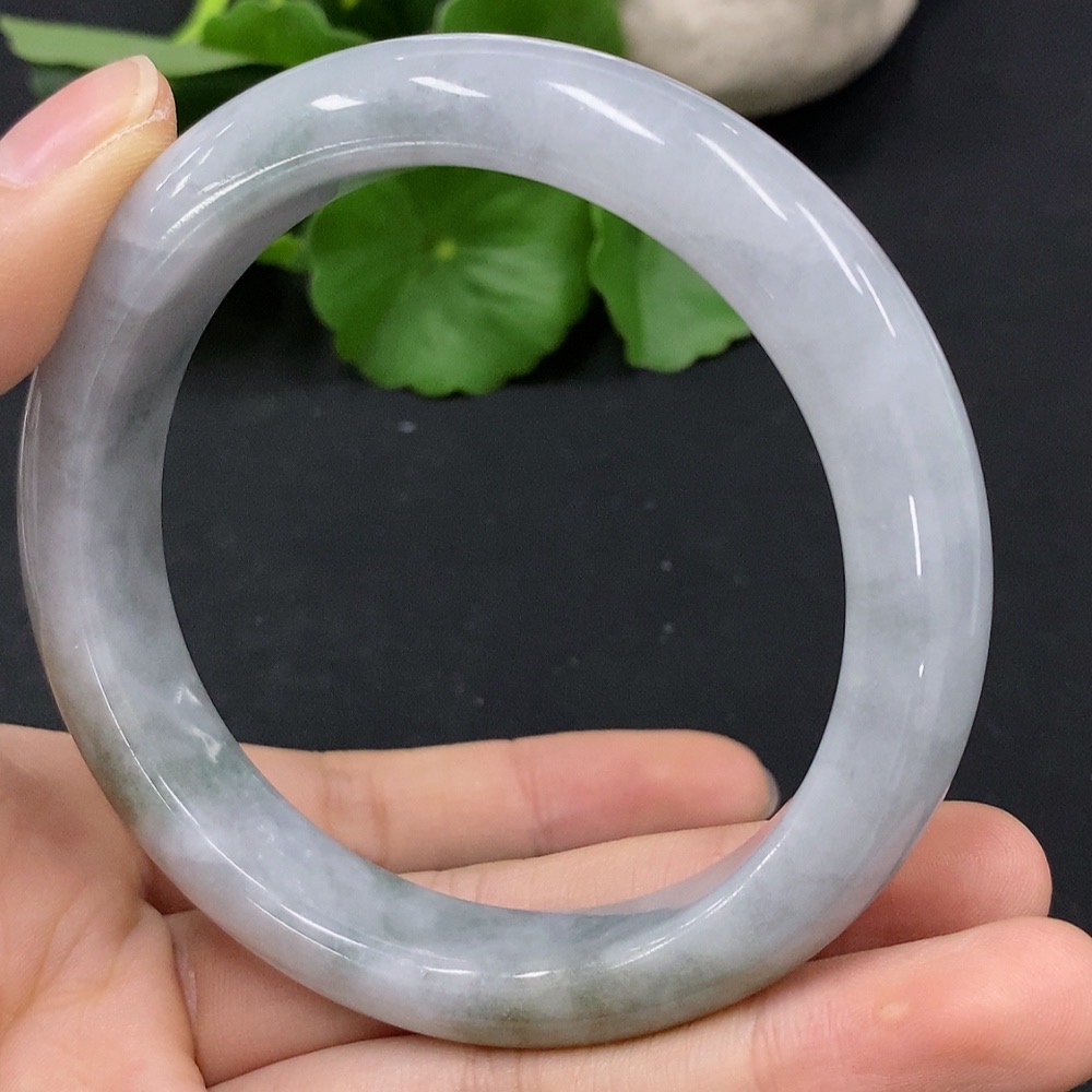 F29315617 Jadeite Round Bracelet Size 59.7 Total Weight Approximately 66.74g