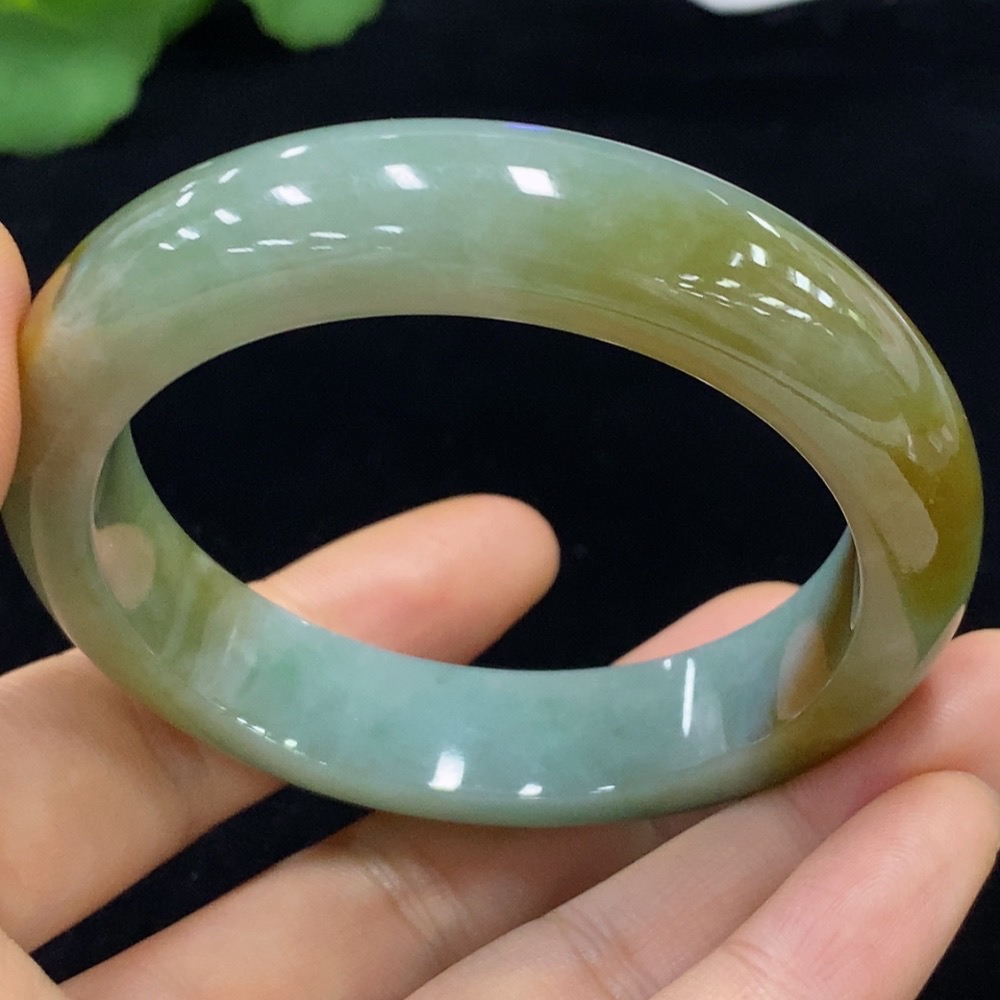 F33928542 Jadeite Round Bracelet 53.8 Size Total Weight Approx. 60.46g Yellow Part Color Origin Undetermined