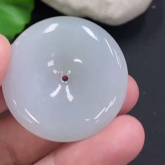 F31596237 Jadeite Peace Knot, Total Weight Approximately 14.4g