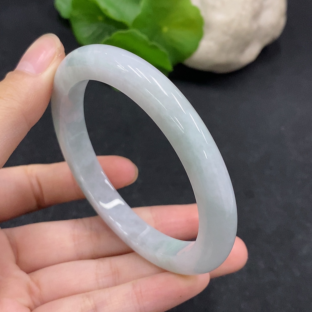 F34963583 Jadeite Round Bangle, Total Weight Approx. 45.84g, Size 58.5