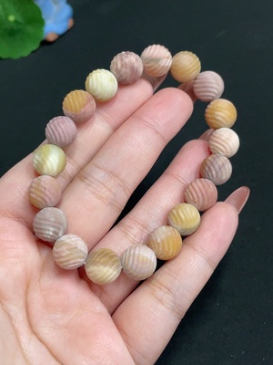 H35101176 Alashan Agate Bracelet, approx. 10.7mm, containing other mineral components, total weight approx. 29.6g