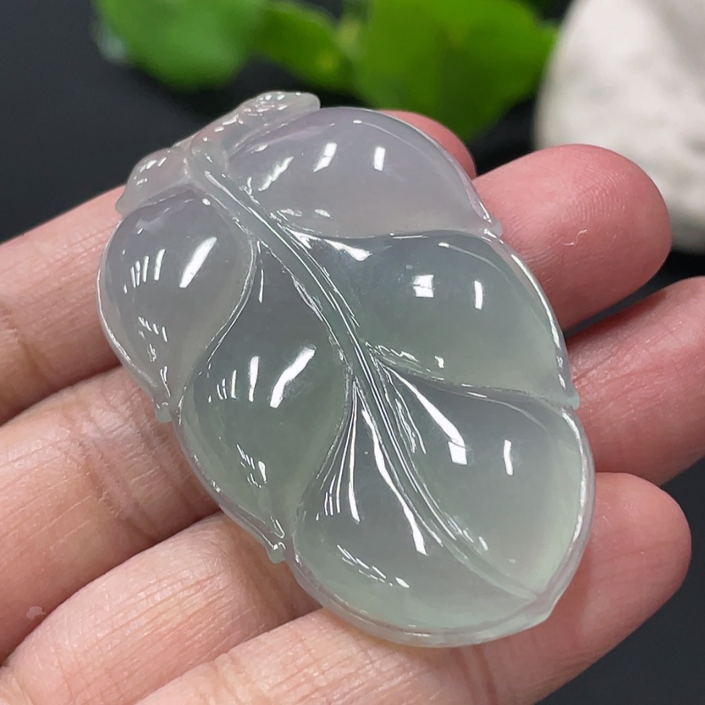 F30557089 Jadeite Leaf Pendant Total Weight Approx. 17.7g