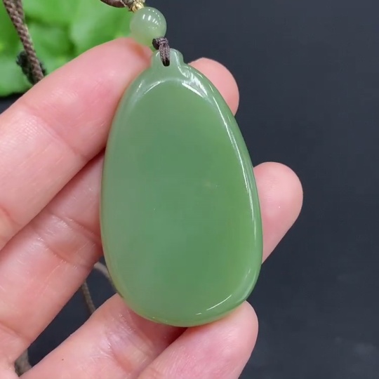 H28281210 Hetian Jade Plain Pendant