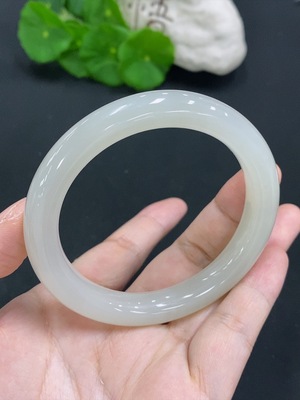 H28194044 Hetian Jade Bracelet Size 58.5 Total Weight Approx. 52.8g