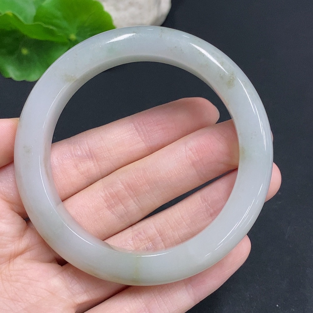 F31644810 Jadeite Round Bangle, Size 55.9, Total Weight Approx. 57.3g