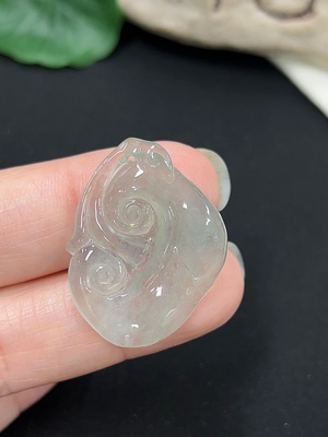 F46545652 翡翠挂件如意 货品总约重4.73g