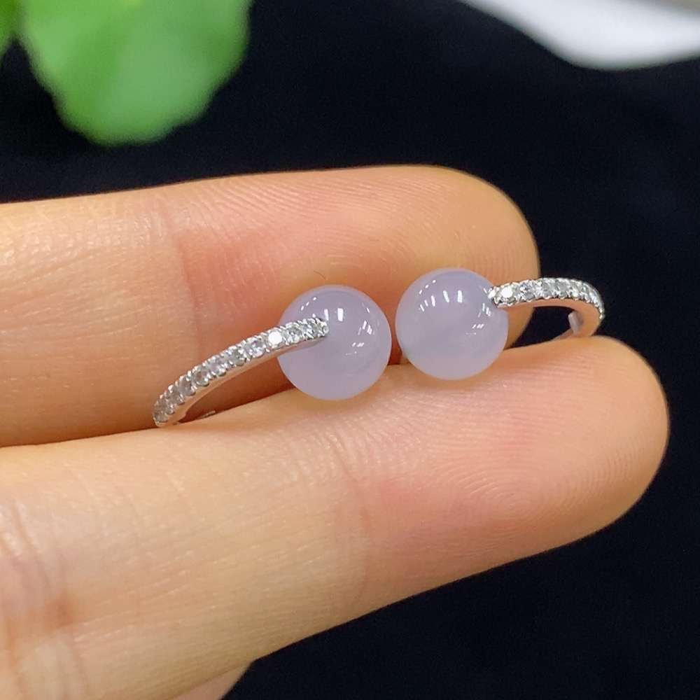 F34044553 Jadeite ear clips with 18k gold and diamond accents, total weight approximately 2.16 grams