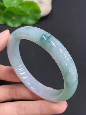 F35160383 Jadeite Round Bangle, Total Weight Approx. 55.3g, Size 57.5