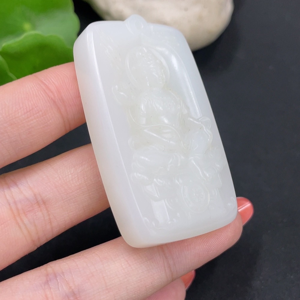 H34017432 Hetian Jade Pendant Guanyin Total Weight About 42g