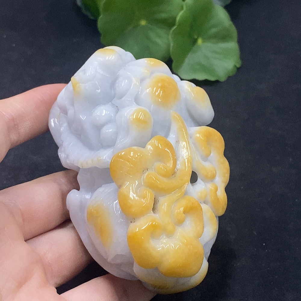 F30498564 Jadeite Pi Xiu Ornament Total Weight Approximately 279.21g Color Origin Undetermined