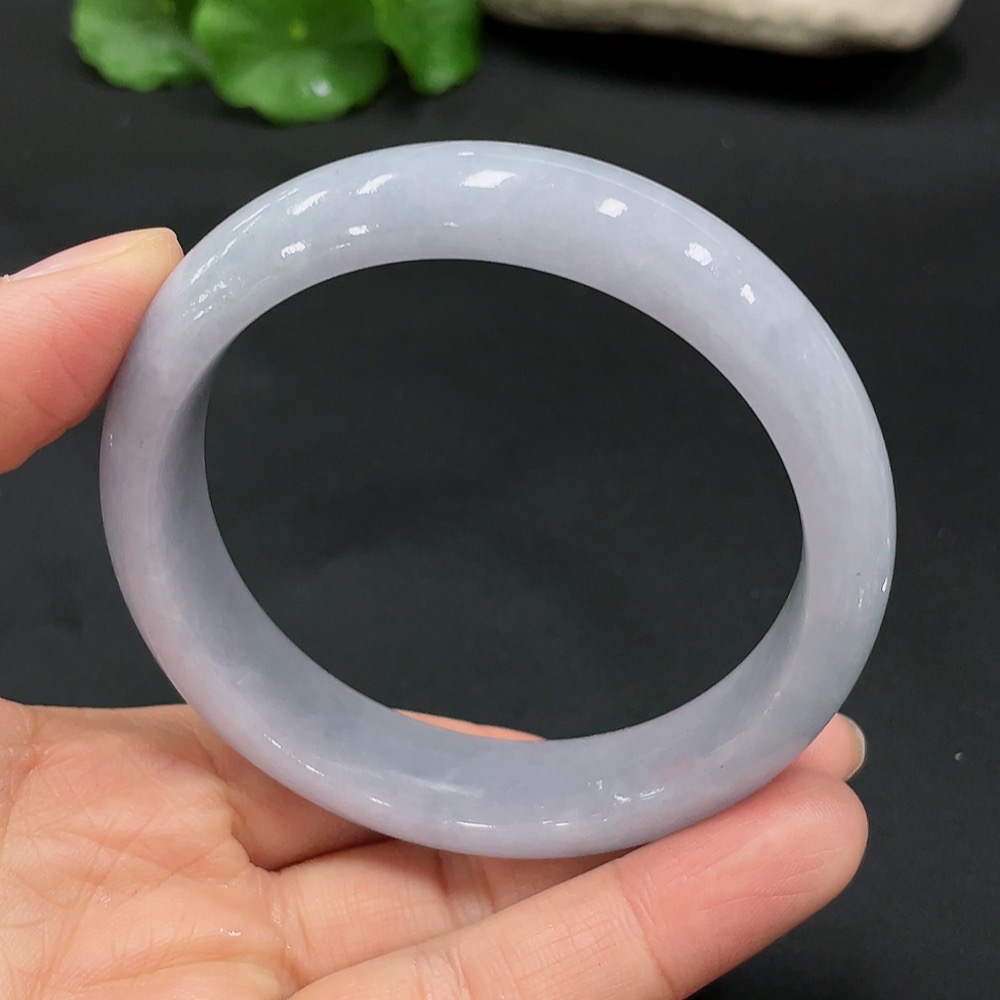 F25928370 Jadeite Regular Bangle, Inner Diameter 59.1, Total Weight Approx. 65g