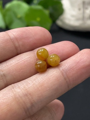 F31610734 Jadeite Beads Approx. 5.5mm Color Origin Undetermined