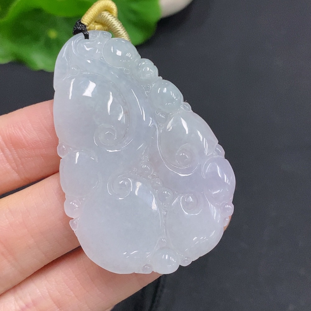 F33831914 Jadeite Ruyi Pendant Total Weight Approx. 15.7g (including rope weight)