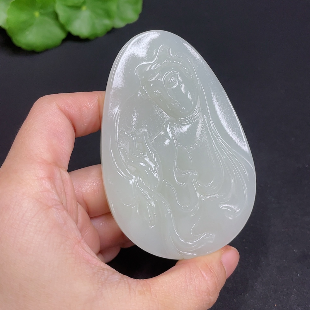H35103770 Hetian Jade Pendant Guanyin Total Weight Approx. 85.2g