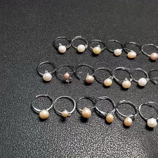 C34009467 Pearl Ring Adjustable Non-Gold Total Weight Approx. 31.97g Sell as a Lot