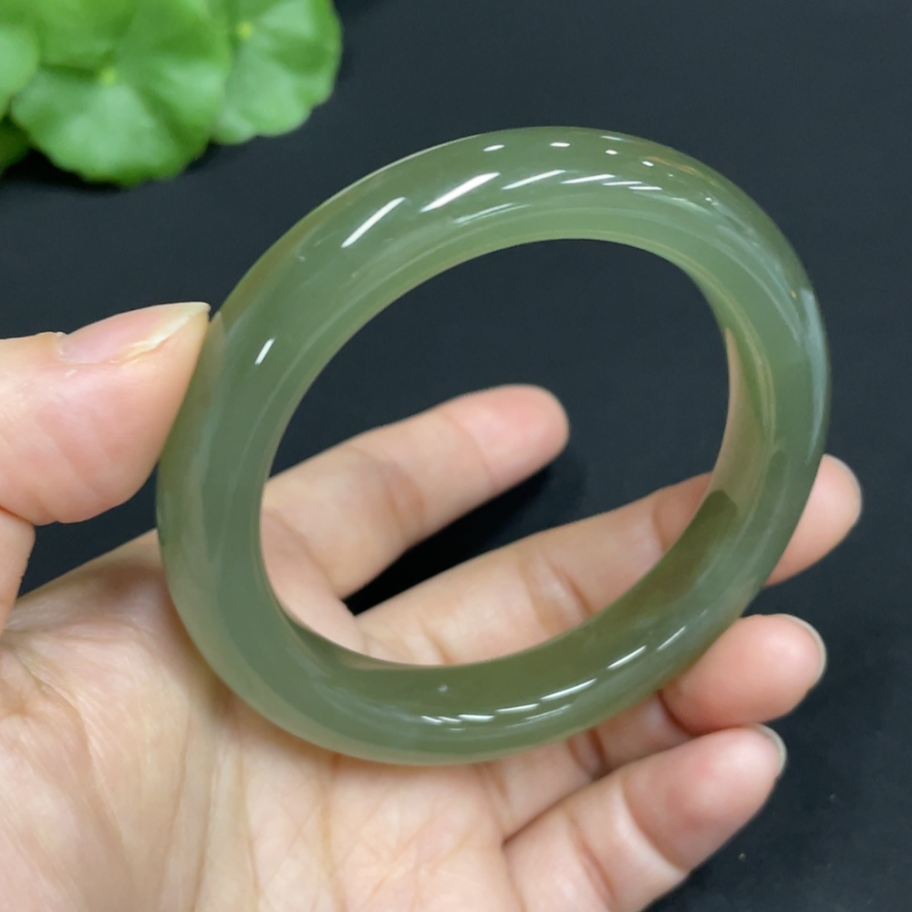 H34072459 Hetian Jade Round Bracelet Size 53.1 Total Weight Approx. 54g