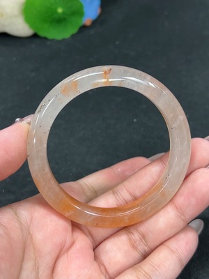 H41946689 非洲翠(独龙玉)正圈手镯 圈口54.3 货品总重约35g 有断口