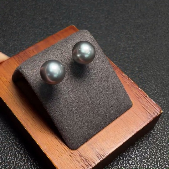 C29341289 Seawater pearl earrings, color origin undetermined, non-gold, total product weight approximately 2.84g, size about 9.4mm