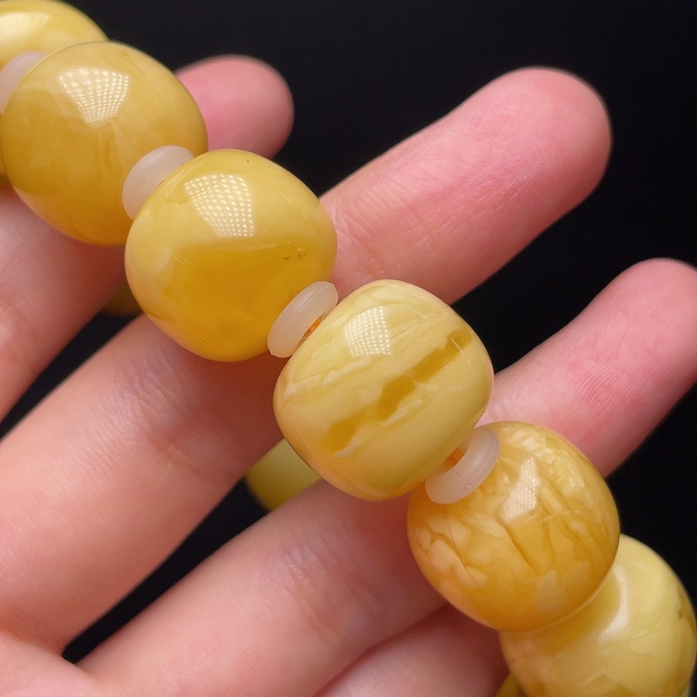 C31681091 Amber Honey Wax Bracelet with Partial Repairs Visible, Total Weight Approx. 39.1g, Size Around 17.1mm