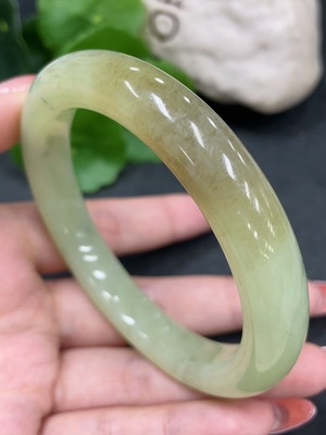 H34980554 Hetian Jade Round Bracelet Size 61 Total Weight Approx. 59.8g