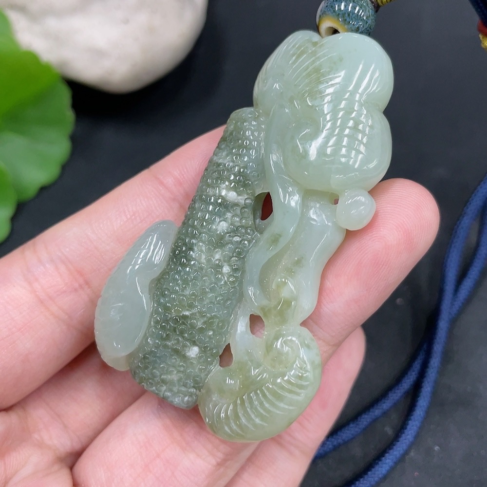 H31636539 Hetian Jade Pendant Ruyi