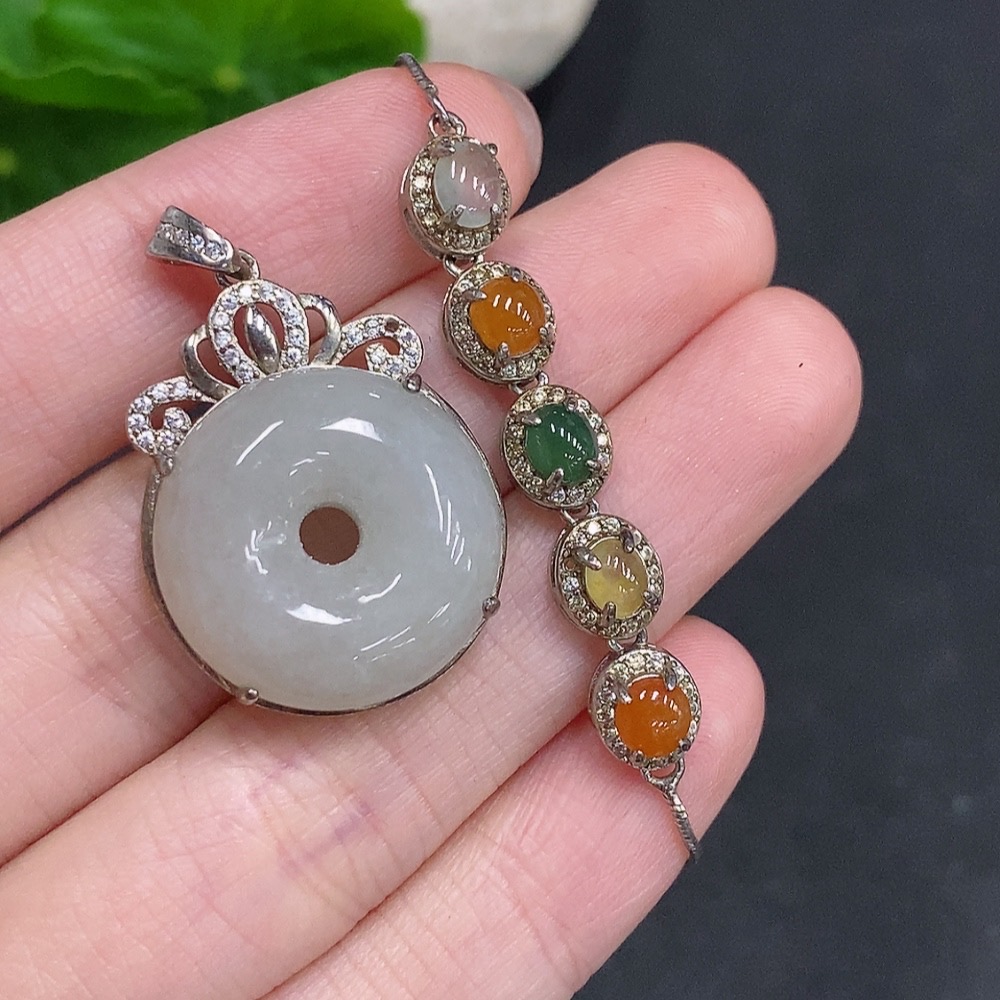 F35077944 Jadeite Safety Buckle + Cabochon Inlaid Bracelet Sell as a Lot Non-Gold Inlaid