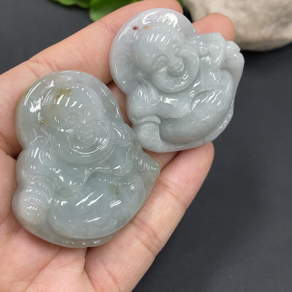 F18041755 Jadeite Buddha Pendant Sell as a Lot
